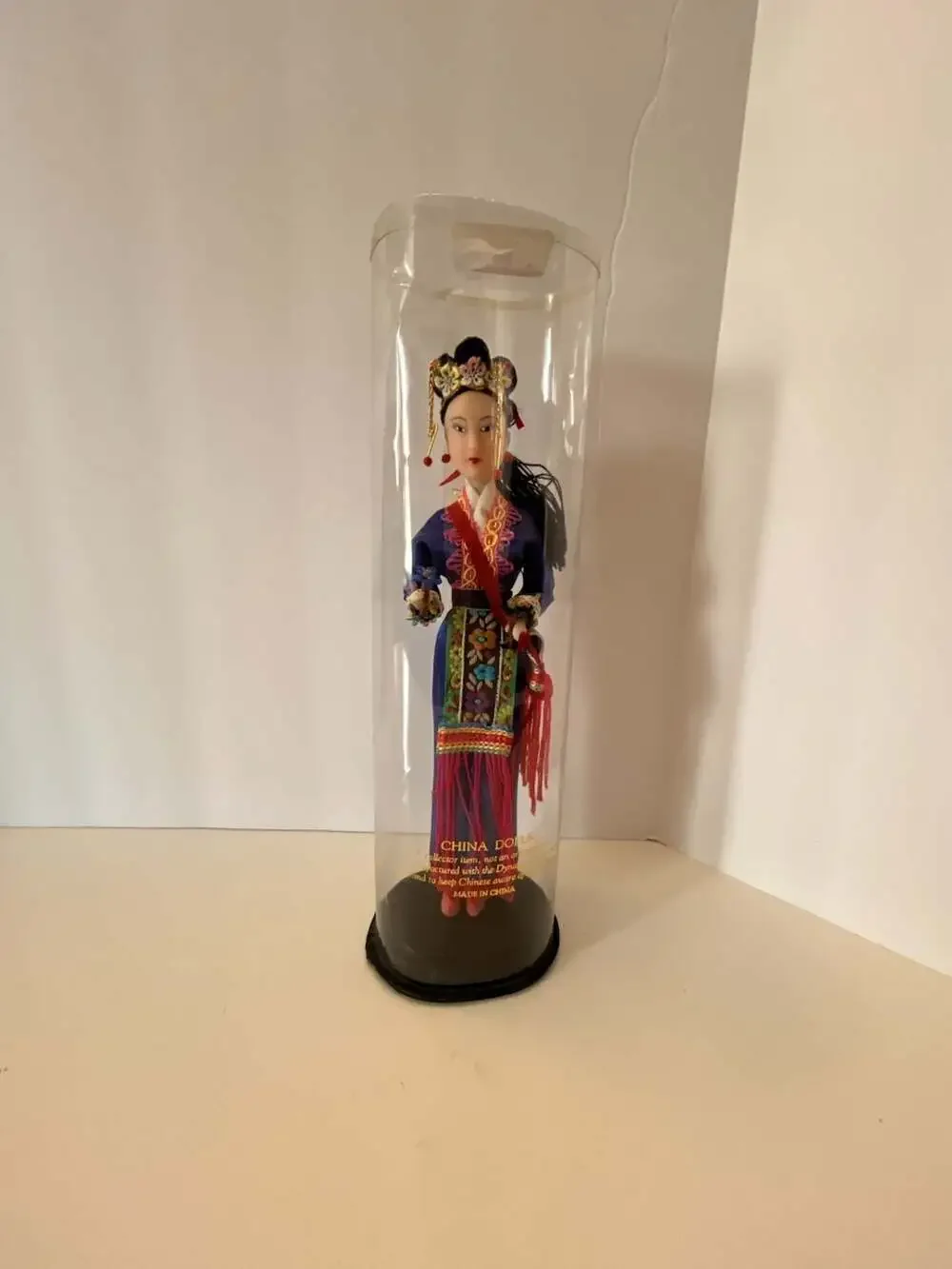 Dynasty of China Heritage Traditional Souvenir Doll in Display Case